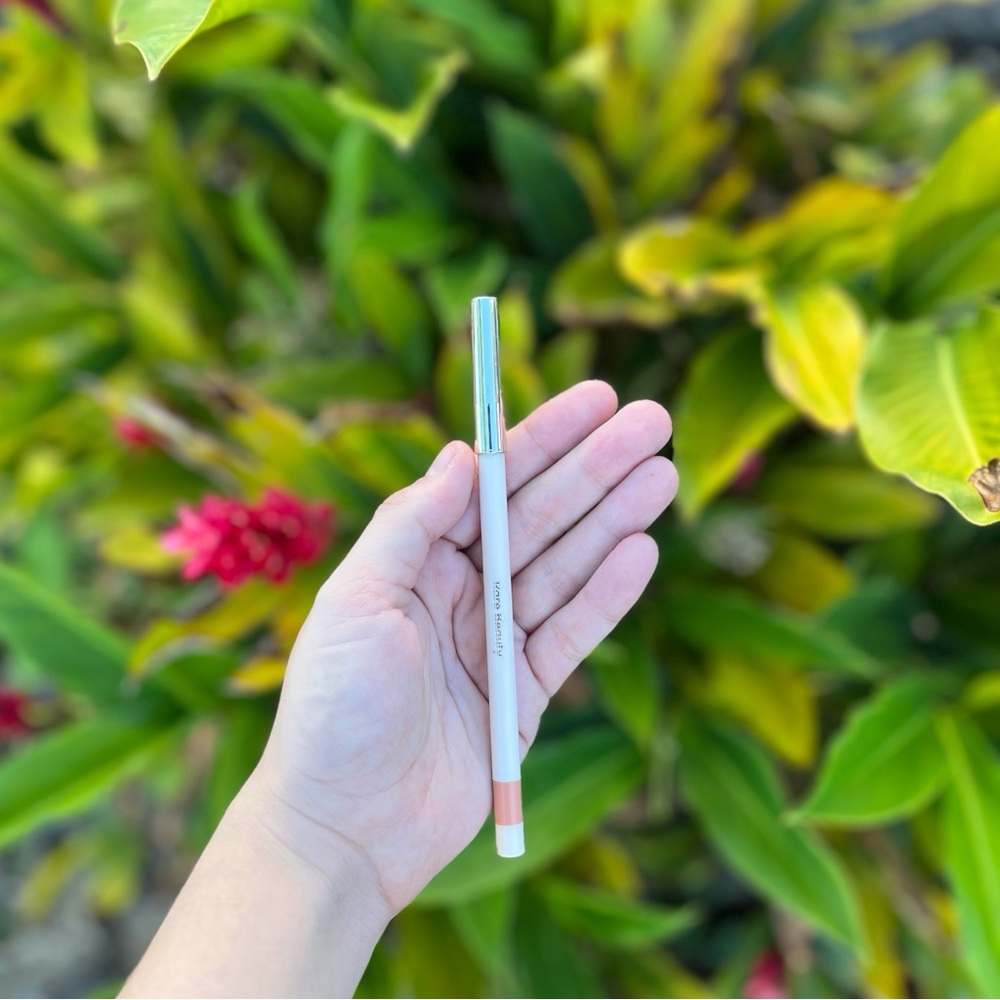 Rare Beauty Kind Words Matte Lip Liner • Talented